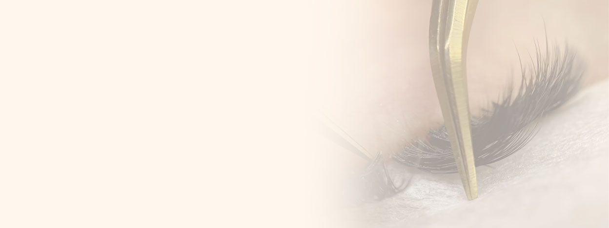 What Are Wispy Hybrid Lashes, and How Can You Make Them?