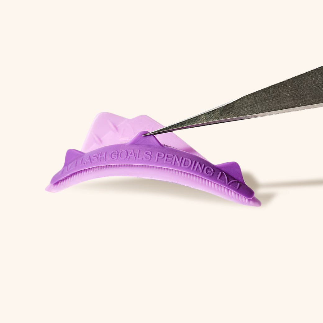 Nouveau Lashes LVL Smart Covers for Lash Lift Tool, showcasing the innovative tri-tab design.