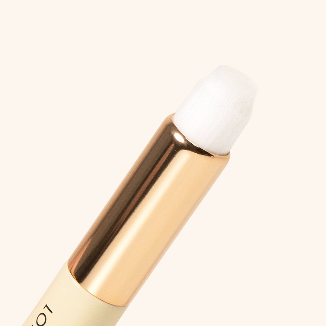 Lash & Brow Cleansing Brush 5pcs - Travel size, featuring a soft applicator tip, perfect for lash shampoo brush application.
