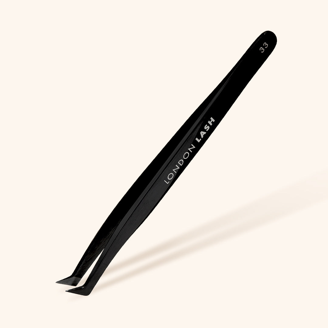 Volume fiber tip tweezers for lash extensions