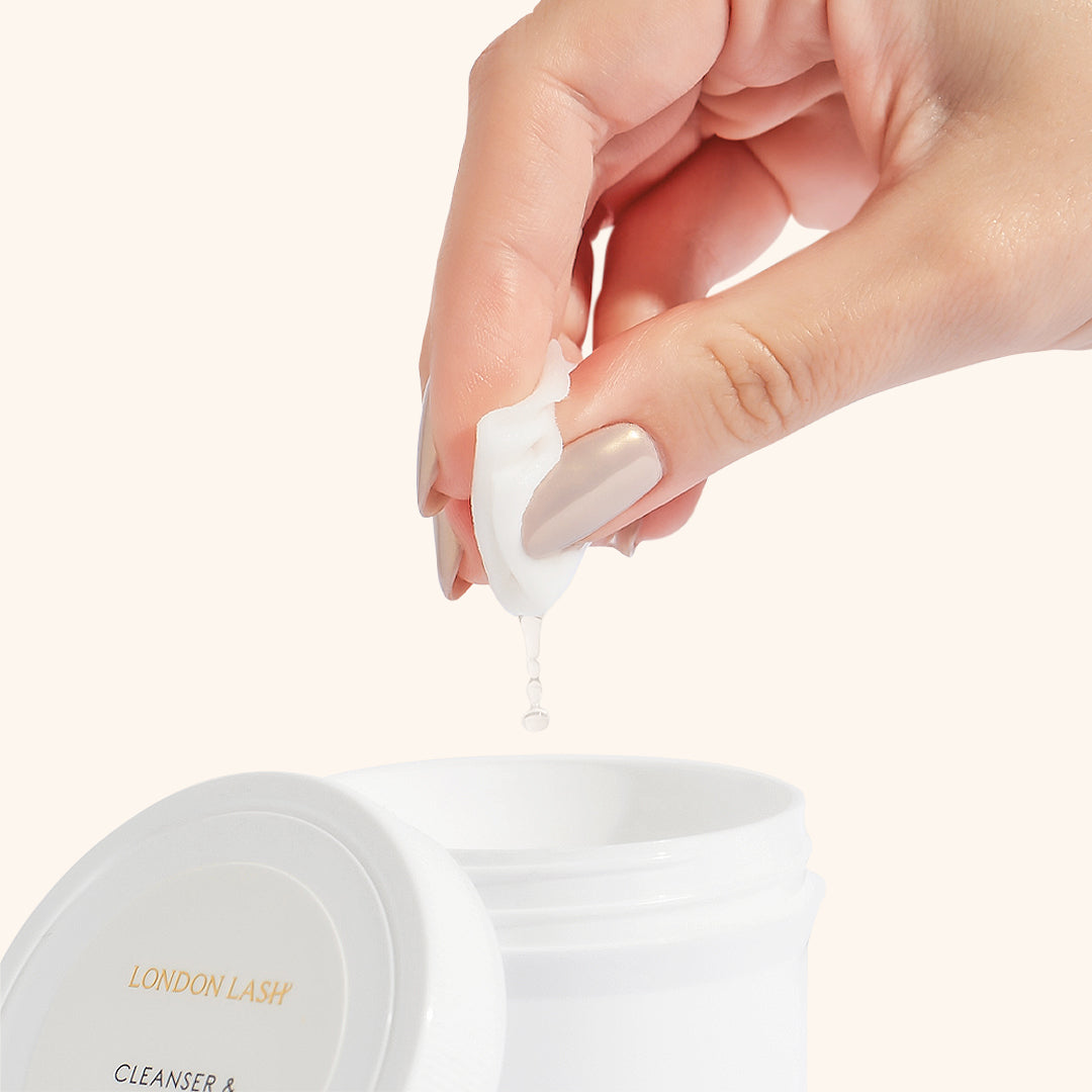 Lash Tech Squeezing the Product Out of a Protein Removing Pad 